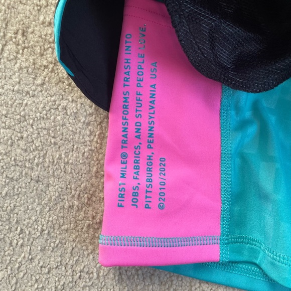 PUMA x First Mile Running 2in1 Retro style pink/teal/black running shorts - Picture 4 of 6
